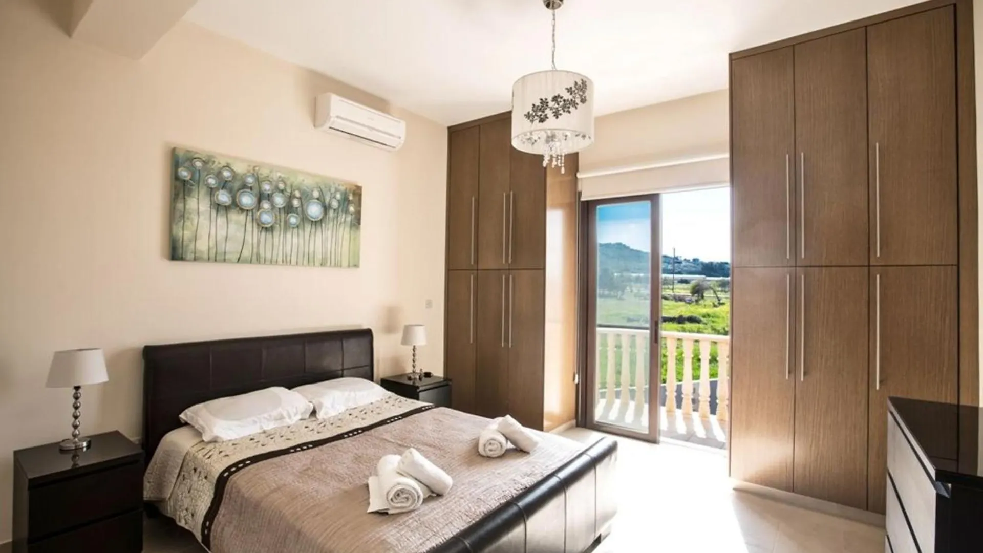 Villa Protaras Deluxe, Fabulous And Luxurious 7Bdr Villa, Close To Fig Tree Bay Beach