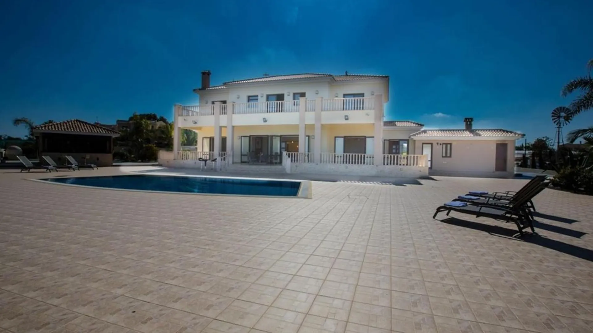Villa Protaras Deluxe, Fabulous And Luxurious 7Bdr Villa, Close To Fig Tree Bay Beach